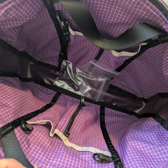 Tom Bihn Parental Unit Diaper Bag Aubergine - Picture 3 of 6